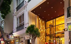 Le Premier Hotel&Rooftop Bar